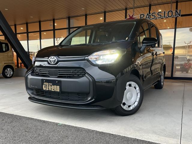 シエンタ ハイブリッドX 登録済未使用車 片側電動スライドドア 衝突被害軽減ブレーキ コーナーセンサー スマートキー アダクティブクルーズコントロール LEDヘッドライト 電動格納ドアミラー 3列シート7人乗り(4枚目)