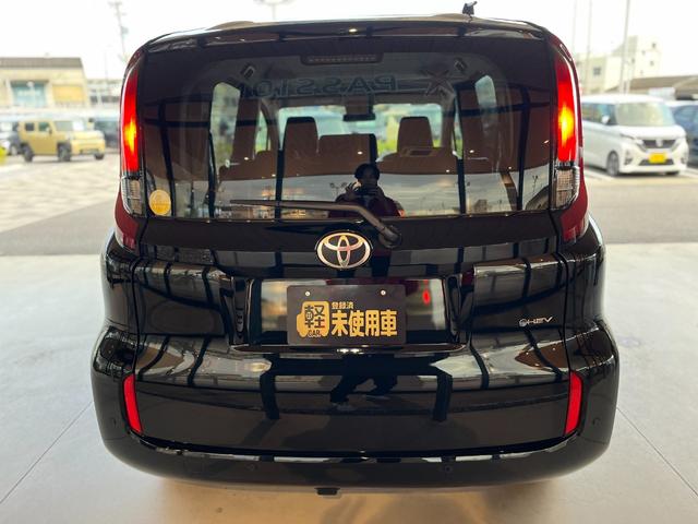 シエンタ ハイブリッドX 登録済未使用車 片側電動スライドドア 衝突被害軽減ブレーキ コーナーセンサー スマートキー アダクティブクルーズコントロール LEDヘッドライト 電動格納ドアミラー 3列シート7人乗り(9枚目)