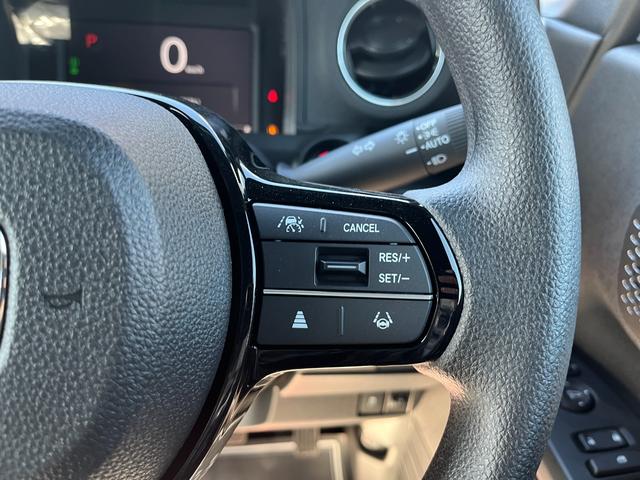 Ｎ－ＢＯＸカスタム ベースグレード　届出済未使用車　片側電動スライドドア　スマートキー　衝突被害軽減ブレーキ　電動格納ドアミラー　ＬＥＤヘッドライト　シートヒーター　バックカメラ　アルミホイール　ベンチシート　コーナーセンサー（17枚目）