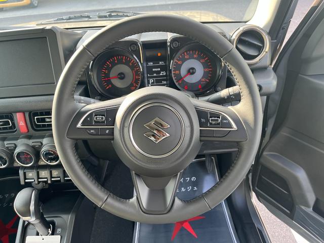 ジムニー XC 届出済未使用車 衝突被害軽減ブレーキ コーナーセンサー スマートキー シートヒーター クルーズコントロール アイドリングストップ LEDヘッドライト アルミホイール 電動格納ドアミラー オートエアコン(15枚目)