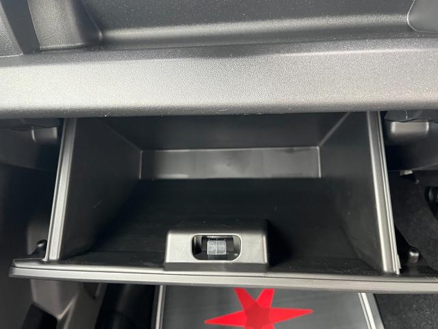 ジムニー XC 届出済未使用車 衝突被害軽減ブレーキ コーナーセンサー スマートキー シートヒーター クルーズコントロール アイドリングストップ LEDヘッドライト アルミホイール 電動格納ドアミラー オートエアコン(20枚目)