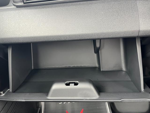 Ｎ－ＢＯＸカスタム ターボ　届出済未使用車　両側電動スライドドア　スマートキー　衝突被害軽減ブレーキ　電動格納ドアミラー　ＬＥＤヘッドライト　シートヒーター　バックカメラ　アルミホイール　ベンチシート　コーナーセンサー（20枚目）