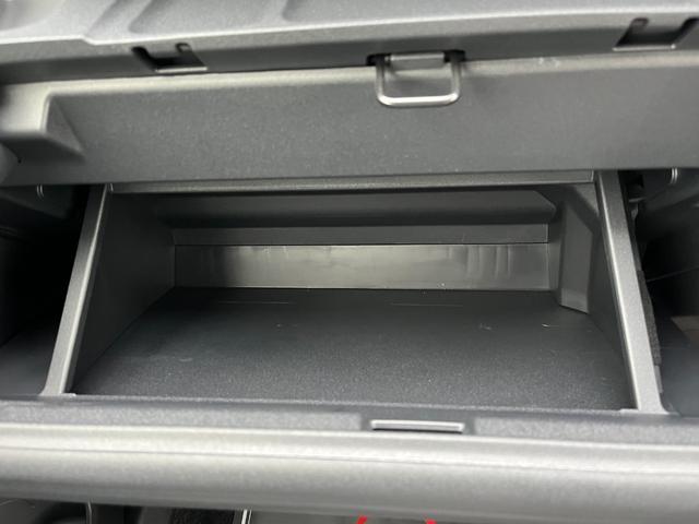 シエンタ ハイブリッドX 登録済未使用車 片側電動スライドドア 衝突被害軽減ブレーキ コーナーセンサー スマートキー アダクティブクルーズコントロール LEDヘッドライト 電動格納ドアミラー 3列シート7人乗り(20枚目)