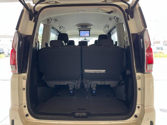 セレナ ハイウェイスター　ＶセレクションＩＩ　車検８年７月　両側電動スライドドア　日産純正ナビゲーション　コーナーセンサー　アダクティブクルーズコントロール　アラウンドビューモニター　アイドリングストップ　ＬＥＤヘッドライト　アルミホイール（11枚目）