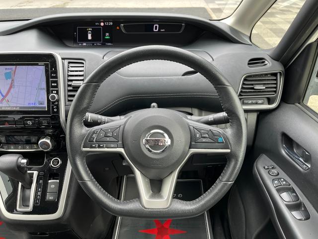 セレナ ハイウェイスター　ＶセレクションＩＩ　車検８年７月　両側電動スライドドア　日産純正ナビゲーション　コーナーセンサー　アダクティブクルーズコントロール　アラウンドビューモニター　アイドリングストップ　ＬＥＤヘッドライト　アルミホイール（15枚目）