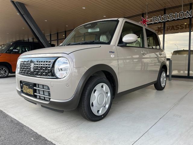 アルトラパン ハイブリッドＧ　新型車両　衝突被害軽減ブレーキ　コーナーセンサー　スマートキー　アイドリングストップ　シートヒーター　電動格納ドアミラー　マニュアルエアコン　パワーウインドウ　ベンチシート　横滑り防止機能（5枚目）