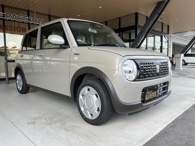 アルトラパン ハイブリッドＧ　新型車両　衝突被害軽減ブレーキ　コーナーセンサー　スマートキー　アイドリングストップ　シートヒーター　電動格納ドアミラー　マニュアルエアコン　パワーウインドウ　ベンチシート　横滑り防止機能（7枚目）