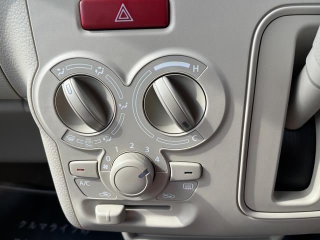 アルトラパン ハイブリッドＧ　新型車両　衝突被害軽減ブレーキ　コーナーセンサー　スマートキー　アイドリングストップ　シートヒーター　電動格納ドアミラー　マニュアルエアコン　パワーウインドウ　ベンチシート　横滑り防止機能（13枚目）