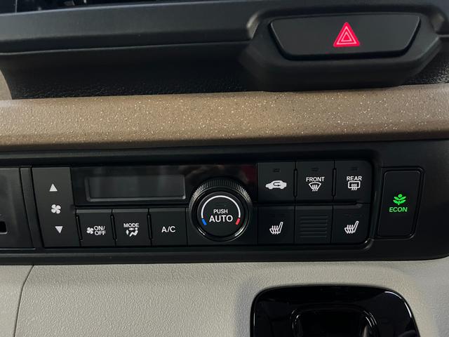 Ｎ－ＢＯＸ ベースグレード　届出済未使用車　片側電動スライドドア　衝突被害軽減ブレーキ　コーナーセンサー　アダクティブクルーズコントロール　アイドリングストップ　スマートキー　ＬＥＤヘッドライト　シートヒーター　バックカメラ（13枚目）