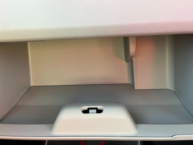 Ｎ－ＢＯＸ ベースグレード　届出済未使用車　片側電動スライドドア　衝突被害軽減ブレーキ　コーナーセンサー　アダクティブクルーズコントロール　アイドリングストップ　スマートキー　ＬＥＤヘッドライト　シートヒーター　バックカメラ（20枚目）