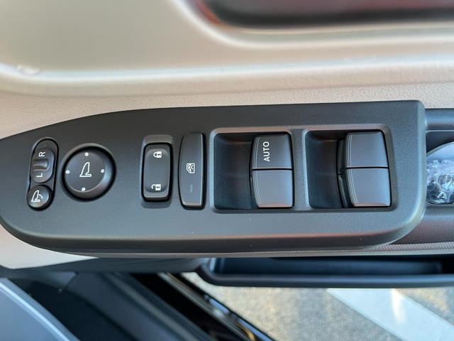 Ｎ－ＢＯＸ ベースグレード　届出済未使用車　片側電動スライドドア　衝突被害軽減ブレーキ　コーナーセンサー　アダクティブクルーズコントロール　アイドリングストップ　スマートキー　ＬＥＤヘッドライト　シートヒーター　バックカメラ（21枚目）