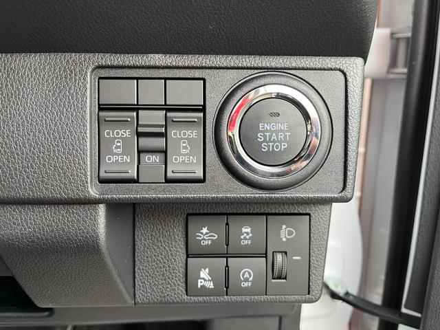 ムーヴキャンバス ストライプスX 届出済未使用車 両側電動スライドドア 衝突被害軽減ブレーキ コーナーセンサー スマートキー 電動格納ドアミラー アイドリングストップ オートエアコン 電子パーキング ベンチシート 光軸調整機能(17枚目)