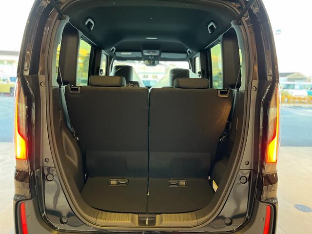 N-BOXカスタム ベースグレード 届出済未使用車 片側電動スライドドア スマートキー 衝突被害軽減ブレーキ 電動格納ドアミラー LEDヘッドライト シートヒーター バックカメラ アルミホイール ベンチシート コーナーセンサー(11枚目)