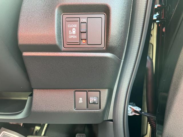 N-BOXカスタム ベースグレード 届出済未使用車 片側電動スライドドア スマートキー 衝突被害軽減ブレーキ 電動格納ドアミラー LEDヘッドライト シートヒーター バックカメラ アルミホイール ベンチシート コーナーセンサー(18枚目)