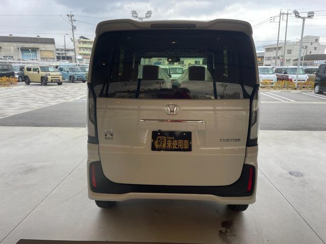 N-BOXカスタム ベースグレード 届出済未使用車 片側電動スライドドア スマートキー 衝突被害軽減ブレーキ 電動格納ドアミラー LEDヘッドライト シートヒーター バックカメラ アルミホイール ベンチシート コーナーセンサー(9枚目)