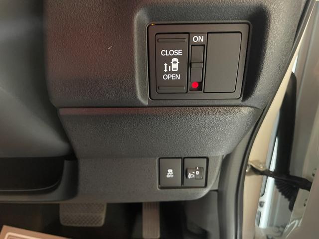 N-BOXカスタム ベースグレード 届出済未使用車 片側電動スライドドア スマートキー 衝突被害軽減ブレーキ 電動格納ドアミラー LEDヘッドライト シートヒーター バックカメラ アルミホイール ベンチシート コーナーセンサー(18枚目)