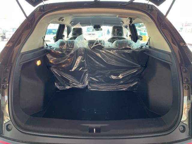 ＷＲ－Ｖ Ｘ　登録済未使用車　衝突被害軽減ブレーキ　コーナーセンサー　スマートキー　アダクティブクルーズコントロール　ＬＥＤヘッドライト　オートエアコン　パワーウインドウ　バックカメラ　横滑り防止機能　電格ミラー（11枚目）