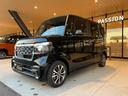 Ｎ－ＢＯＸカスタム ベースグレード　届出済未使用車　片側電動スライドドア　スマートキー　衝突被害軽減ブレーキ　電動格納ドアミラー　ＬＥＤヘッドライト　シートヒーター　バックカメラ　アルミホイール　ベンチシート　コーナーセンサー（5枚目）