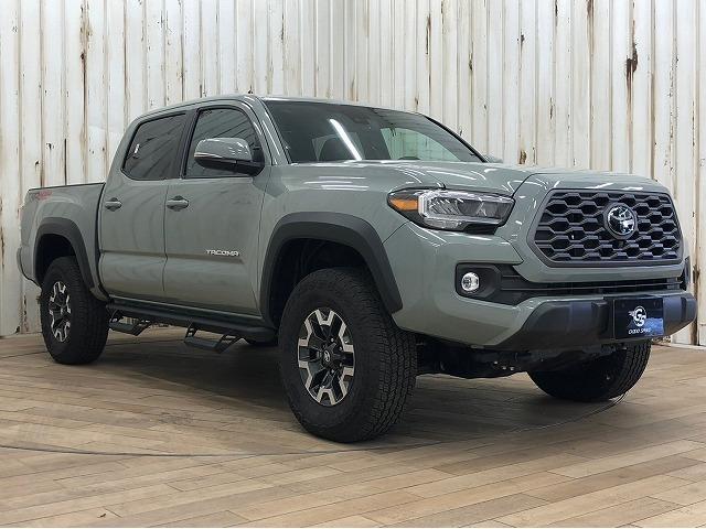 ＴＲＤ　Ｏｆｆ－Ｒｏａｄ　プレミアム　純正ディスプレイオーディオ　サンルーフ　黒革シート　アラウンドビューモニター　レーダークルーズコントロール　シートヒーター　スマートキー　カープレイ　ＡＣ１２０Ｖ　オートマチックハイビーム　ＬＥＤ(35枚目)