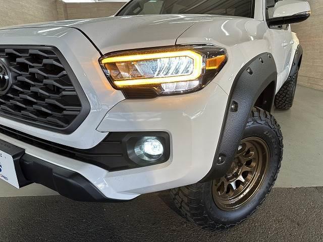 ＴＲＤ　オフロード　未登録　ディスプレイオーディオ　バックカメラ　レーダークルーズコントロール　Ｂｌｕｅｔｏｏｔｈ　ブラインドスポットモニター　クリアランスソナー　ステアリングスイッチ　ＬＥＤヘッド　純正１７インチアルミ(18枚目)