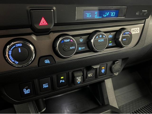 タコマ ＴＲＤ　オフロード　未登録　ディスプレイオーディオ　バックカメラ　レーダークルーズコントロール　Ｂｌｕｅｔｏｏｔｈ　ブラインドスポットモニター　クリアランスソナー　ステアリングスイッチ　ＬＥＤヘッド　純正１７インチアルミ（41枚目）