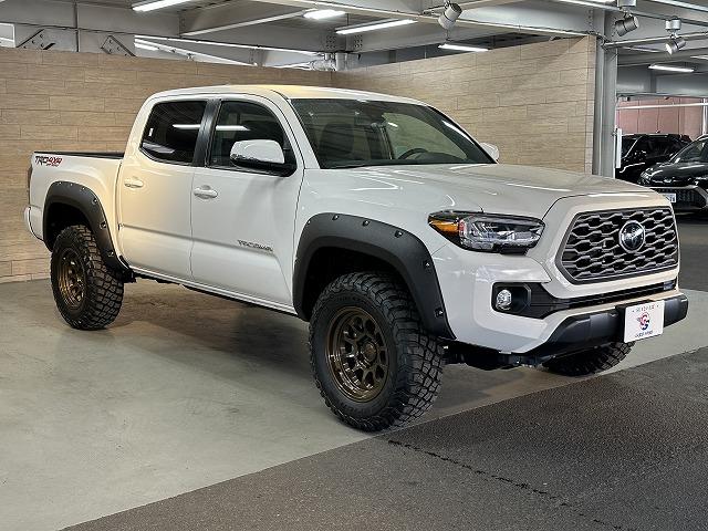 ＴＲＤ　オフロード　未登録　ディスプレイオーディオ　バックカメラ　レーダークルーズコントロール　Ｂｌｕｅｔｏｏｔｈ　ブラインドスポットモニター　クリアランスソナー　ステアリングスイッチ　ＬＥＤヘッド　純正１７インチアルミ(69枚目)