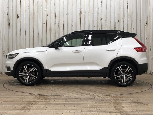 ＸＣ４０ Ｔ４　ＡＷＤ　Ｒデザイン　ナビＴＶ　全方位カメラ　レーダークルーズコントロール　パノラマサンルーフ　ハーマンカードンスピーカー　ハーフレザーシート　シートヒーター　ＬＥＤヘッドライト　ブラインドスポットモニター　電動リアゲート（74枚目）