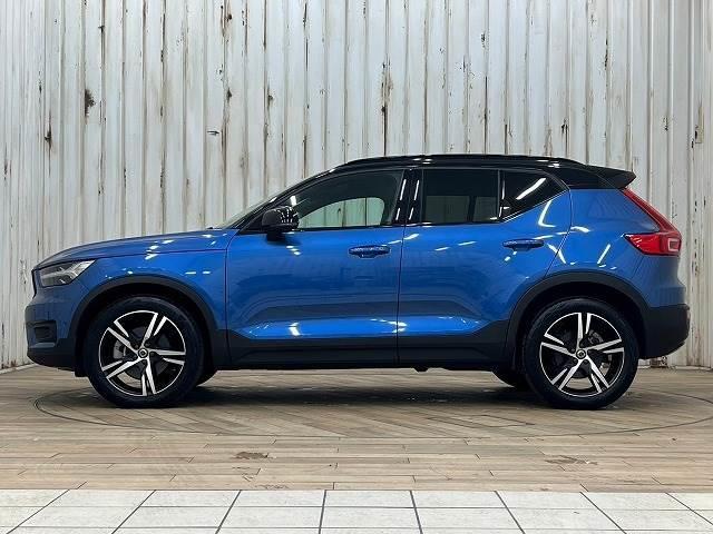 ＸＣ４０ Ｂ４　ＡＷＤ　Ｒデザイン　ナビ　フルセグＴＶ　アラウンドビューモニター　レーダークルーズコントロール　ＬＥＤヘッドライト　ブラインドスポットモニター　シートヒーター・メモリ　電動リアゲート　ｈａｒｍａｎ／ｋａｒｄｏｎ　ＥＴＣ（15枚目）