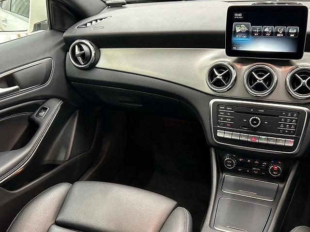 ＧＬＡクラス ＧＬＡ　２２０　４ＭＡＴＩＣ　ナビＴＶ　バックカメラ　レーダークルコン　ＬＥＤライト　ＢＳＭ　クリアランスソナー　黒革シート　シートヒーター　ドライブレコーダー　純正アルミ　パドルシフト　アイドリングストップ　スマートキー（72枚目）