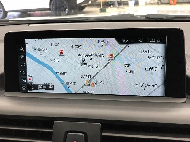 １１８ｄ　Ｓｐｏｒｔ▼　ナビ　バックカメラ　クルーズコントロール　ＬＥＤヘッドライト　衝突軽減ブレーキ　スマートキー　ＣＤ　ＤＶＤ　Ｂｌｕｅｔｏｏｔｈ　ＥＴＣ　フロントフォグライト　純正１６インチアルミホイール(3枚目)