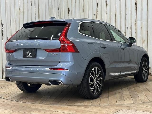 ＸＣ６０ Ｄ４　ＡＷＤ　Ｉｎｓｃｒｉｐｔｉｏｎ　純正ナビ　全周囲モニター　サンルーフ　Ｈａｒｍａｎ　Ｋａｒｄｏｎ　レーダークルーズコントロール　ブラインドスポットモニター　パワーバックドア　シーメモリ　ＣＤ／ＤＶＤ　　ＡｐｐｌｅＣａｒＰｌａｙ（17枚目）