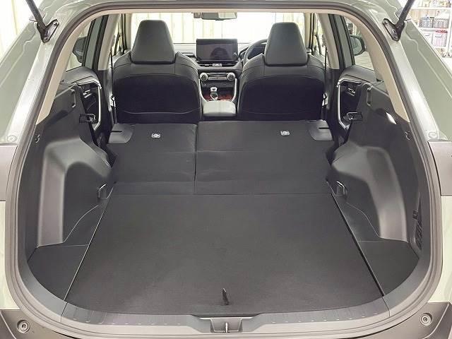 ＲＡＶ４ アドベンチャー　サンルーフ　ブラインドスポットモニター　レーダークルーズ　ドラレコ　ステアリングヒーター　ブラインドスポットモニター　クリアランスソナー　Ｂｌｕｅｔｏｏｔｈ（11枚目）