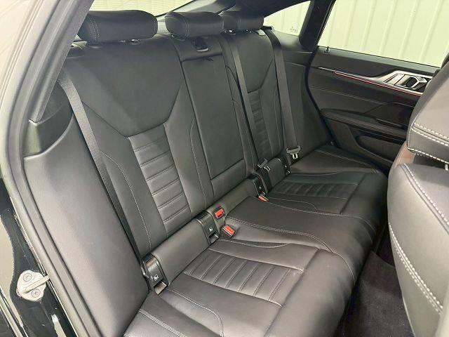 4シリーズ 420d xDriveグランクーペ Mスポーツ 黒革シート/オプション19inアルミ/ハイラインPKG/カーボンファイバーインパネ/シートヒーター/AppleCarPlay/電動リアゲート/ETC/クリアランスソナー/ドライブレコーダー/電動シート(10枚目)