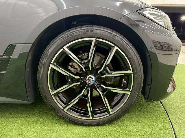 4シリーズ 420d xDriveグランクーペ Mスポーツ 黒革シート/オプション19inアルミ/ハイラインPKG/カーボンファイバーインパネ/シートヒーター/AppleCarPlay/電動リアゲート/ETC/クリアランスソナー/ドライブレコーダー/電動シート(26枚目)