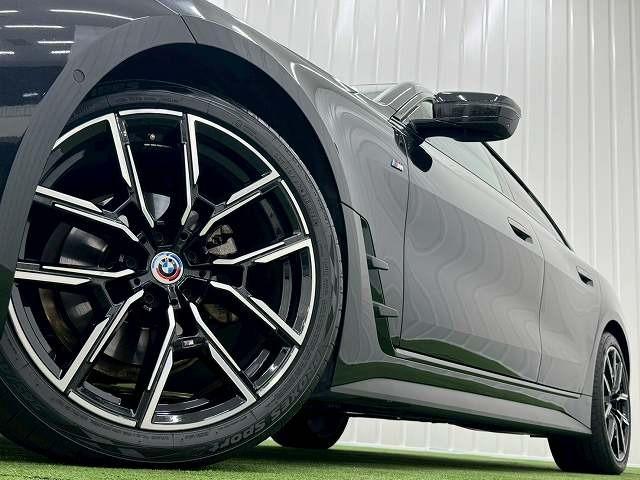4シリーズ 420d xDriveグランクーペ Mスポーツ 黒革シート/オプション19inアルミ/ハイラインPKG/カーボンファイバーインパネ/シートヒーター/AppleCarPlay/電動リアゲート/ETC/クリアランスソナー/ドライブレコーダー/電動シート(28枚目)