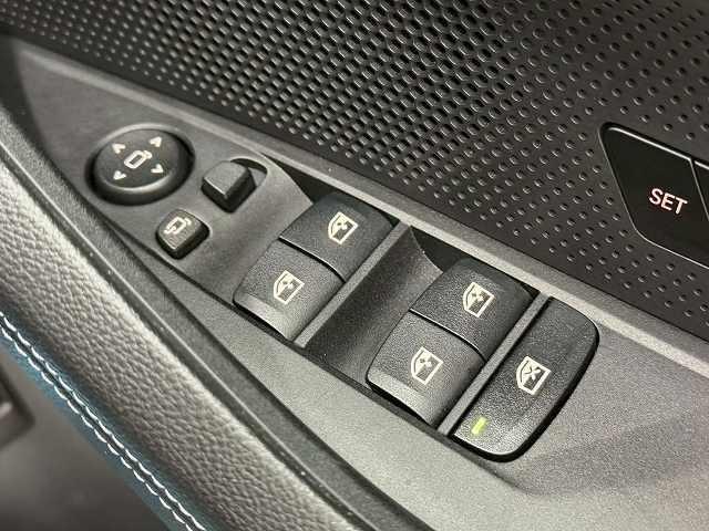 4シリーズ 420d xDriveグランクーペ Mスポーツ 黒革シート/オプション19inアルミ/ハイラインPKG/カーボンファイバーインパネ/シートヒーター/AppleCarPlay/電動リアゲート/ETC/クリアランスソナー/ドライブレコーダー/電動シート(43枚目)