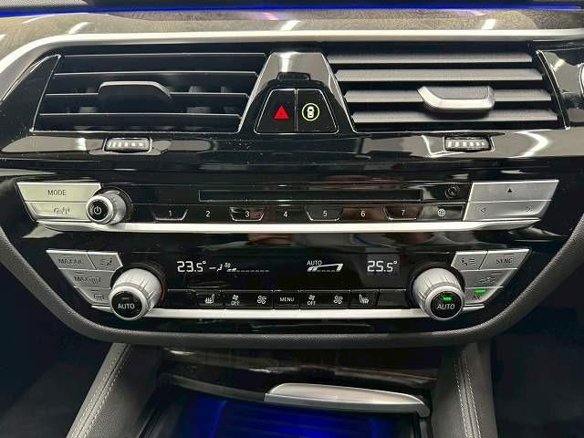 BMW 5 SERIES 523D TOURING LUXURY