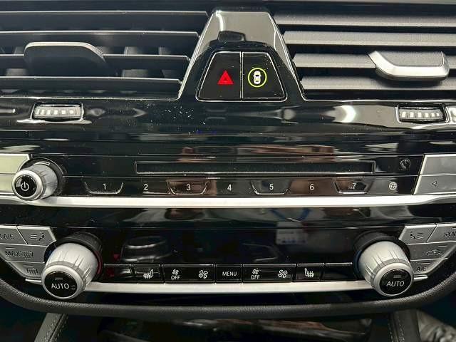 BMW 5 SERIES 523D TOURING LUXURY