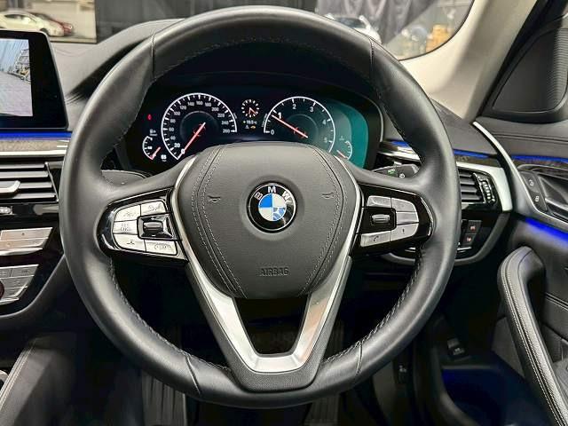 BMW 5 SERIES 523D TOURING LUXURY