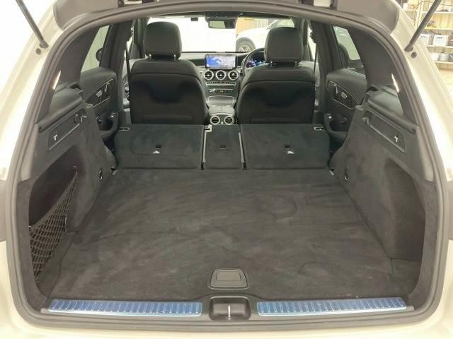 GLC GLC220d 4マチック ナイトエディション パノラマサンルーフ/ブラインドスポット/レーダークルーズ/黒革シート/フルセグTV/全周囲モニター/パドルシフト/シートヒーター/ETC/電動リアゲート/クリアランスソナー/ドライブレコーダー(11枚目)
