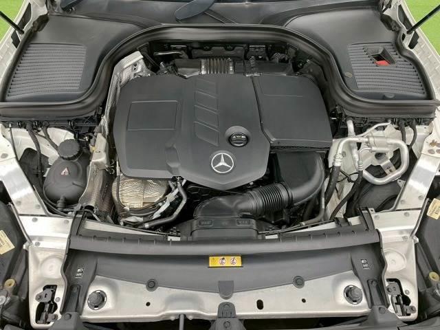GLC GLC220d 4マチック ナイトエディション パノラマサンルーフ/ブラインドスポット/レーダークルーズ/黒革シート/フルセグTV/全周囲モニター/パドルシフト/シートヒーター/ETC/電動リアゲート/クリアランスソナー/ドライブレコーダー(20枚目)