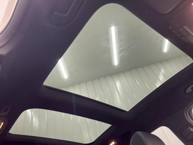 GLC GLC220d 4マチック ナイトエディション パノラマサンルーフ/ブラインドスポット/レーダークルーズ/黒革シート/フルセグTV/全周囲モニター/パドルシフト/シートヒーター/ETC/電動リアゲート/クリアランスソナー/ドライブレコーダー(69枚目)