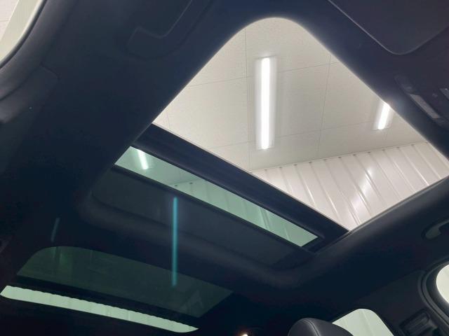 GLC GLC220d 4マチック ナイトエディション パノラマサンルーフ/ブラインドスポット/レーダークルーズ/黒革シート/フルセグTV/全周囲モニター/パドルシフト/シートヒーター/ETC/電動リアゲート/クリアランスソナー/ドライブレコーダー(70枚目)