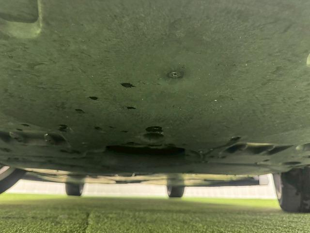 カムリ Ｇレザーパッケージ　ＴＲＤアルミ／モデリスタエアロ／黒革シート／フルセグＴＶ／シートヒーター／レーダークルーズ／ブラインドスポット／クリアランスソナー／ヘッドアップディスプレイ／ブレーキホールド／ＬＥＤライト／プッシュス（22枚目）