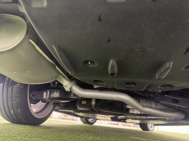 カムリ Ｇレザーパッケージ　ＴＲＤアルミ／モデリスタエアロ／黒革シート／フルセグＴＶ／シートヒーター／レーダークルーズ／ブラインドスポット／クリアランスソナー／ヘッドアップディスプレイ／ブレーキホールド／ＬＥＤライト／プッシュス（23枚目）