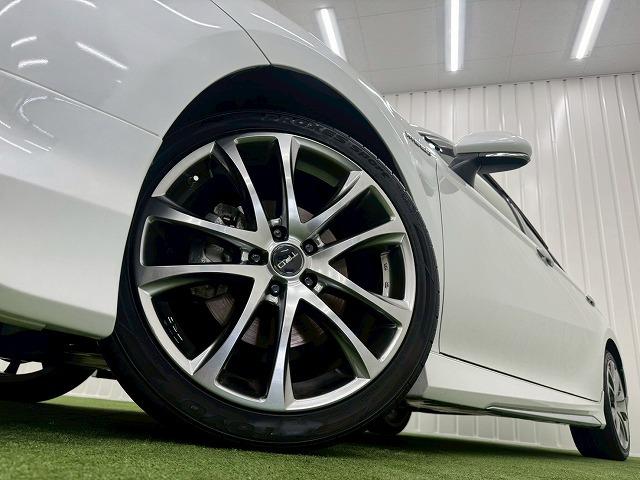 カムリ Ｇレザーパッケージ　ＴＲＤアルミ／モデリスタエアロ／黒革シート／フルセグＴＶ／シートヒーター／レーダークルーズ／ブラインドスポット／クリアランスソナー／ヘッドアップディスプレイ／ブレーキホールド／ＬＥＤライト／プッシュス（27枚目）