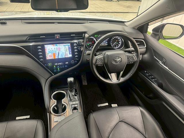 カムリ Ｇレザーパッケージ　ＴＲＤアルミ／モデリスタエアロ／黒革シート／フルセグＴＶ／シートヒーター／レーダークルーズ／ブラインドスポット／クリアランスソナー／ヘッドアップディスプレイ／ブレーキホールド／ＬＥＤライト／プッシュス（70枚目）