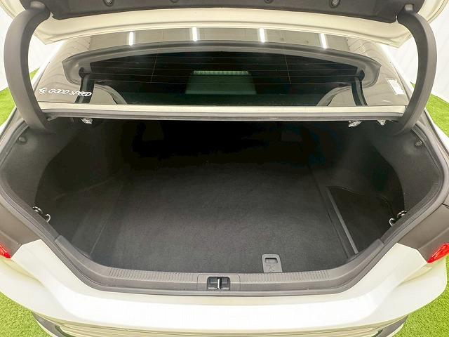 カムリ Ｇレザーパッケージ　ＴＲＤアルミ／モデリスタエアロ／黒革シート／フルセグＴＶ／シートヒーター／レーダークルーズ／ブラインドスポット／クリアランスソナー／ヘッドアップディスプレイ／ブレーキホールド／ＬＥＤライト／プッシュス（75枚目）