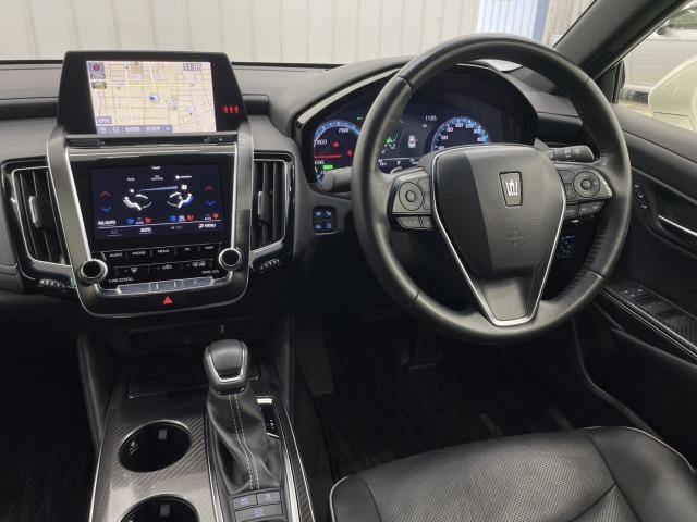 クラウンハイブリッド ＲＳアドバンス　黒革シート／全周囲カメラ／デジタルインナーミラー／シートヒーター＆ベンチレーション／ドライブレコーダー／ステアリングヒーター／クリアランスソナー／レーダークルーズ／ブライドスポット／ドライブレコーダー（42枚目）