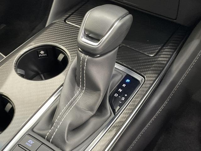 クラウンハイブリッド ＲＳアドバンス　黒革シート／全周囲カメラ／デジタルインナーミラー／シートヒーター＆ベンチレーション／ドライブレコーダー／ステアリングヒーター／クリアランスソナー／レーダークルーズ／ブライドスポット／ドライブレコーダー（57枚目）